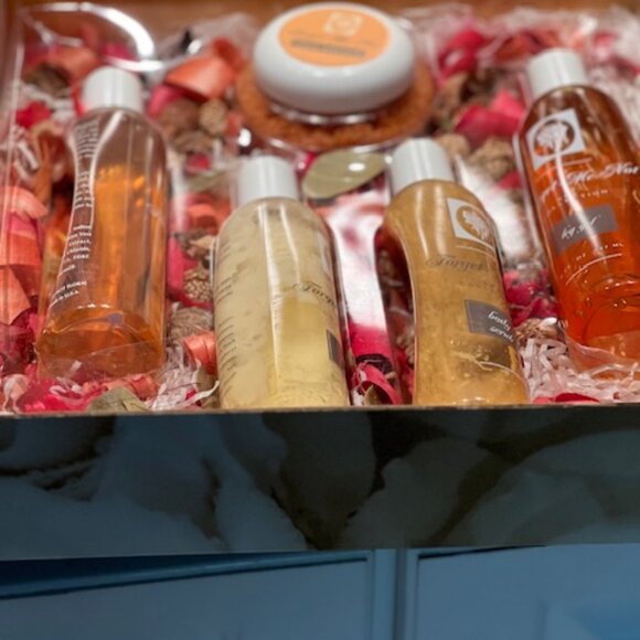 FORGET ME NOT SPA COLLECTION - Picture 2 of 2